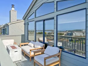 Image of Dragon's Nest - Newly remodeled Harbour home with great views.