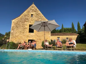 Image of Les Belles Granges (Beautiful Barns) - Huge skies, perfect peace, vacation bliss