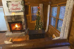 Image of Fireplace | Hot Tub | TV | Close to Everything