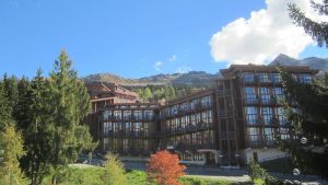 Image of Arcs 1800 Ski in\/ski out, close to amenities, quiet, wooded area, rated 4*.