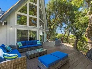 Image of Modern Riverfront Home, sleep 8, Spa, WiFi, BBQ