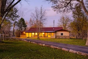 Image of Cowboy Cottages - Cottage B