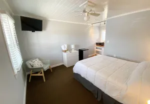 Image of Queen Room ( Not Pet Friendly)