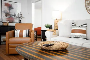 Image of 5 StarHost. 2BR-1BA! Pets welcome! Hike the Canyon! Downtown! No cleaning fees.