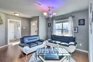 Image of Luxury Modern Home near Downtown Dallas/Arlington