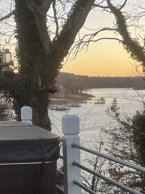 Image of House with Lakeview & Hot Tub