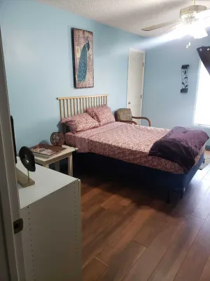 Image of #2 Urban Cul De Sac 1 Priv QUEEN Bed + 1 futon \/shared bath UAB close - Airport