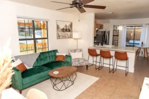Image of 2 minutes to downtown! Hill Country Luxury Duplex TX Wine Trail - Home B