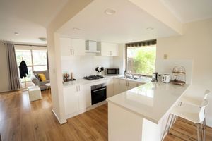 Image of Ridleyton Hideaway - 4 bed home near CBD