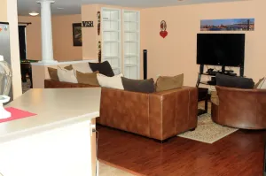 Image of Entire home 10 beds. Friends and family home.