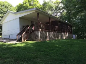 Image of Oakes / Dale Hollow Lake / close to Eagle Cove and Star Point