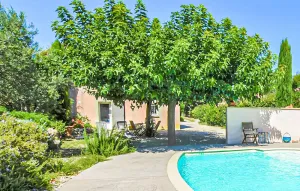 Image of Nice Apartment In Caumont-Sur-Durance