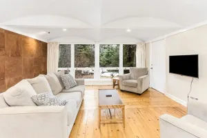 Image of Point Place, Cozy Cabin a Short Walk from the Beach