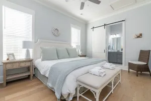 Image of Luxury Home in Old Town Bluffton + FREE Golf Cart. Sleeps 8 - Downtown location