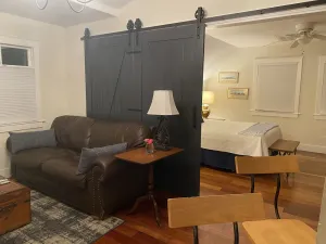Image of Carriage House 2-bedroom at Camellia Cottages in historic Summerville