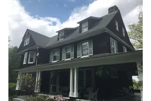 Image of Beautiful, Spacious Historic Victorian Near Ski Liberty