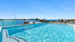 Image of Luxurious apartment with pool in the heart of Batemans Bay