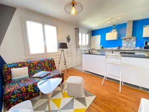 Image of Appartement 3 pièces rénové, proche centre-ville d'Annecy, balcon et équipements modernes - FR-1-432-14