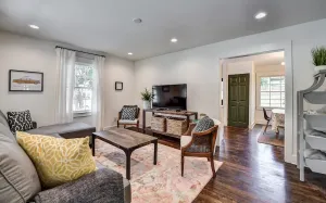 Image of East Lake Cottage (Entire Home, pet friendly!)