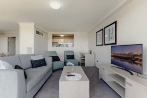 Image of 2-Bed with Gym, Tennis Court & Stunning Lake Views