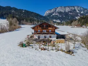 Image of Flat with balcony opposite the ski lift