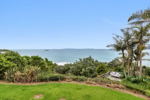 Image of Coopers Sands - Coopers Beach Holiday Home