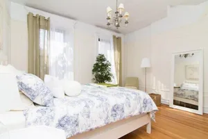 Image of 211-3 Prime Union Square Large 1BR Great value