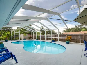 Image of Spacious 4 bedroom home ~ 2 King beds, heated pool, 15 mins to Clearwater Beach