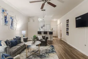 Image of Luxurious 1 Bed Minutes From Orlando Theme Parks
