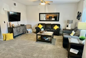 Image of Great Ground Level Getaway! Sleeps 6.