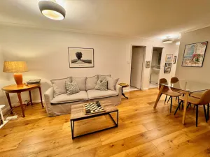 Image of Expansive Views From Sydney 1 Bedroom Apartment