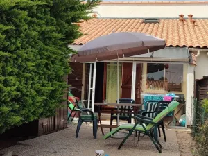 Image of Maison cosy avec piscine, proche plage - 4 pers, animaux bienvenus! - FR-1-540-278