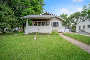 Image of Cozy Highland Park Bungalow