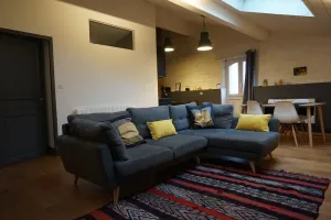 Image of Loft-style apartment - 80m2, quiet, close to Airbus and MEETT