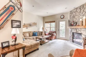 Image of Upscale mountain condo - pool, hot tub, sauna, furnished balcony  & washer\/dryer