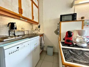 Image of 10m from ski slopes, 12nd floor, view mountain, balcony, tv, ski locker, 19m², Les Menuires