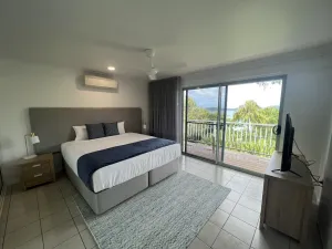 Image of Sunset Waters 15 & Free Buggy- Hamilton Island
