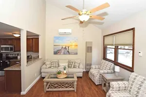 Image of Beautiful 2-bedroom townhouse