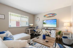 Image of Akron 2 Bed & 1 Bath Close to everything