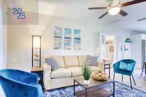 Image of Summer Spot! Glam it Up Cottage 5min drive to San Marco Sleeps 9