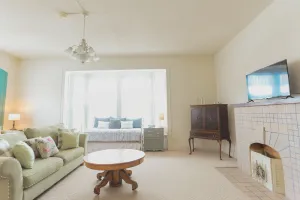 Image of 3 Bedroom Fully Equipped Apartment near Golf Courses