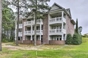 Image of Anderson Creek Resort Condo on Golf Course w\/ Pool
