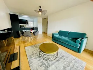 Image of Charming apartment with lake view