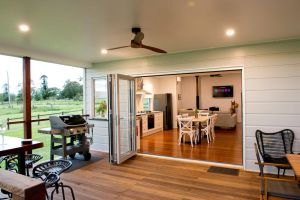 Image of Recently renovated cottage, enjoy a bath with a view