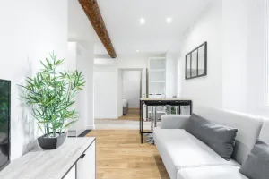Image of Garibaldi Square - Charming 1 Bdr Old Tow