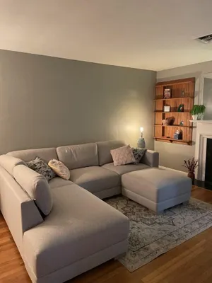 Image of 4BR Spacious Home Near U of I!