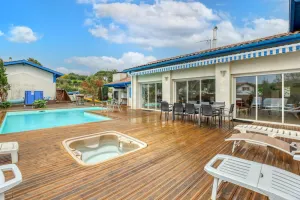 Image of Villa spacieuse à Bidart avec piscine privée 330 m²