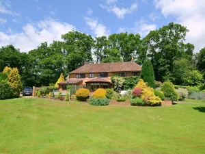 Image of This wing of a larger property makes the perfect space for couples to enjoy an escape in Hampshire.