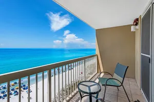 Image of 14th-floor condo with Gulf of Mexico views & outdoor pool
