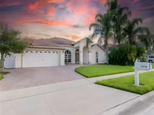 Image of Stunning 5 BR Pool Home Hot Tub 10 Mins to Disney
